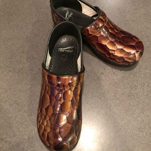 Dansko clogs size 38